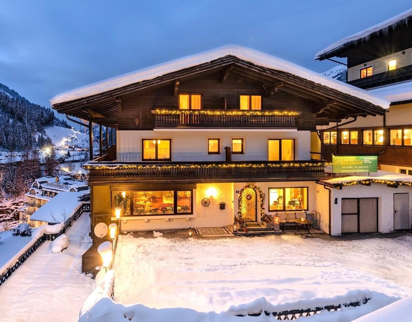 Pension St.Leonhard Bed and Breakfast Bad Gastein Esterno foto